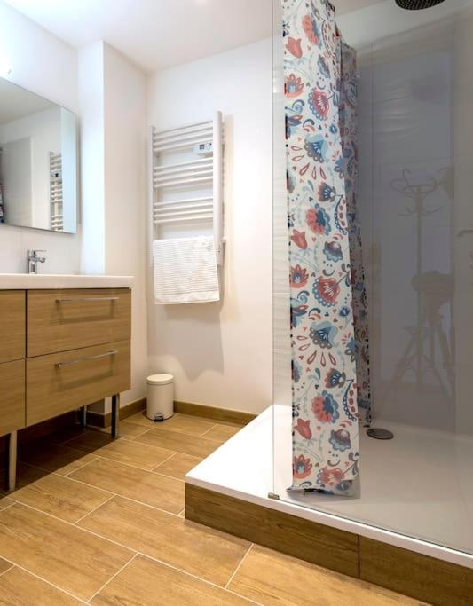 L'Azur 15'Plage 10'Port 5'Train Clim Wifi Pkg Apartment Toulon Luaran gambar